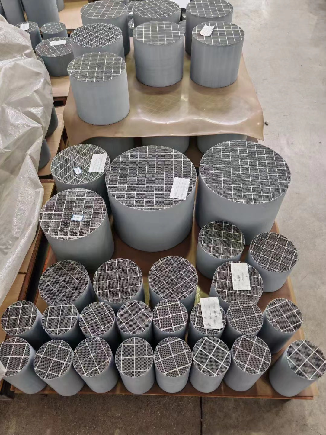 127.5*125*180mm High Quality Silicon Carbide Honeycomb Diesel Particulate Filter (DPF) Universal Fit for Diesel Vehicles